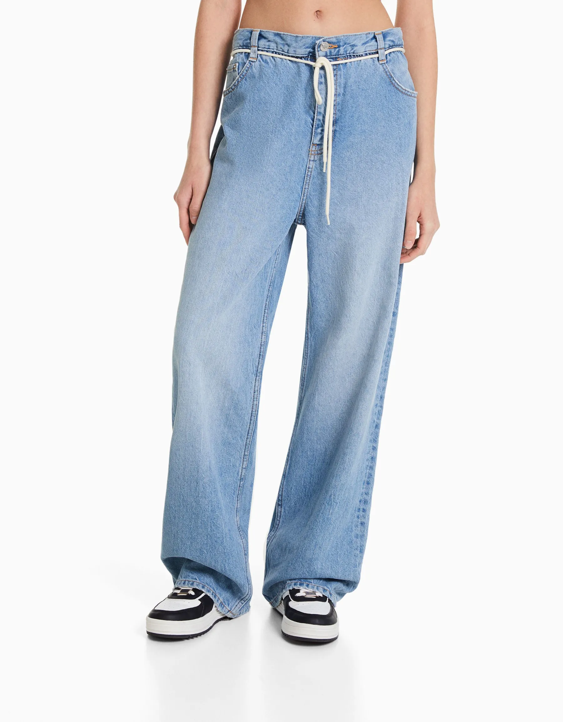 BERSHKA Jean straight taille élastique Bleu lavé New