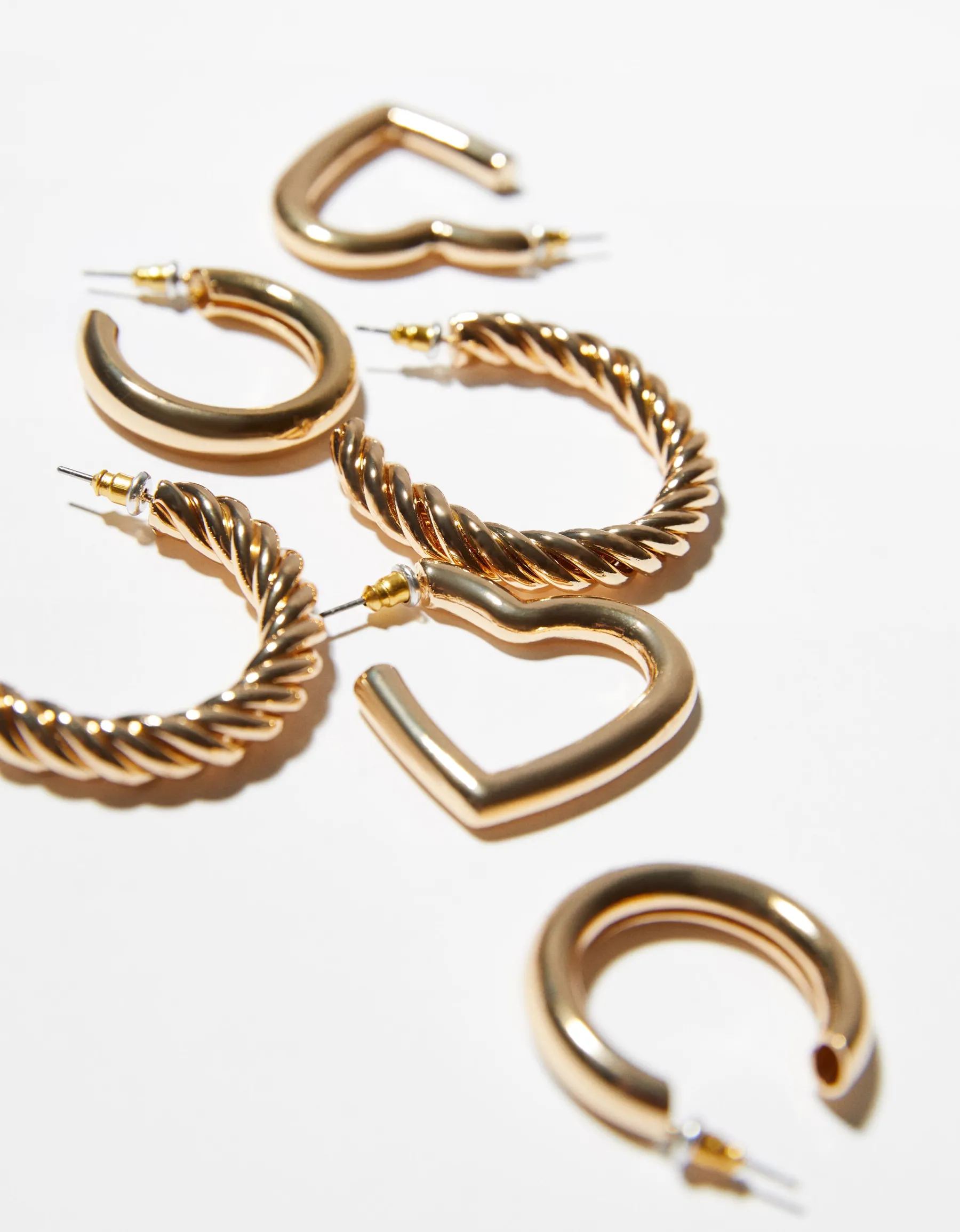 BERSHKA Lot 3 boucles d’eilles anneaux épais cœur Or Sale