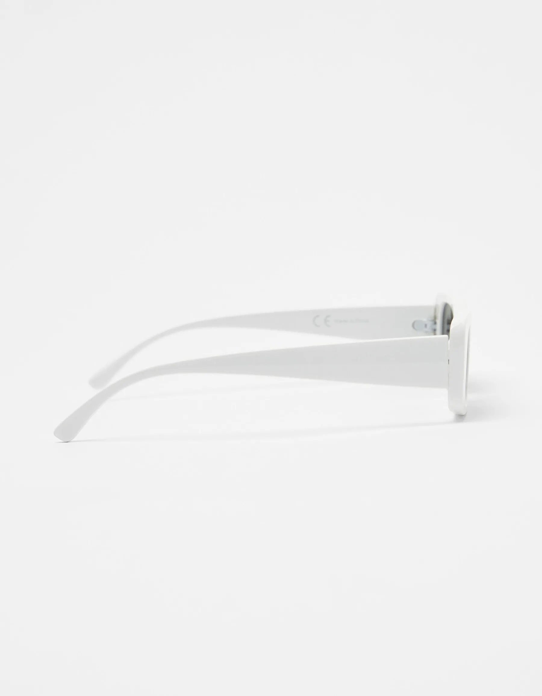 BERSHKA Lunettes de soleil Blanc Store