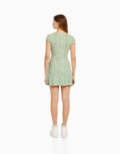 BERSHKA Mini-robe manches courtes décolleté imprimé Vert Cheap