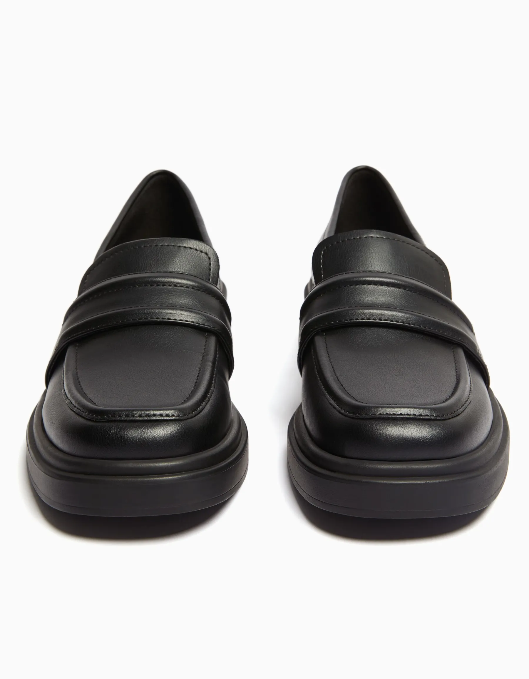 BERSHKA Mocassins barrette Noir Best