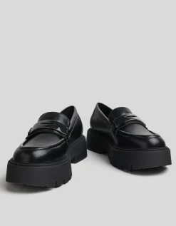 BERSHKA Mocassins détail métallisé Noir Hot