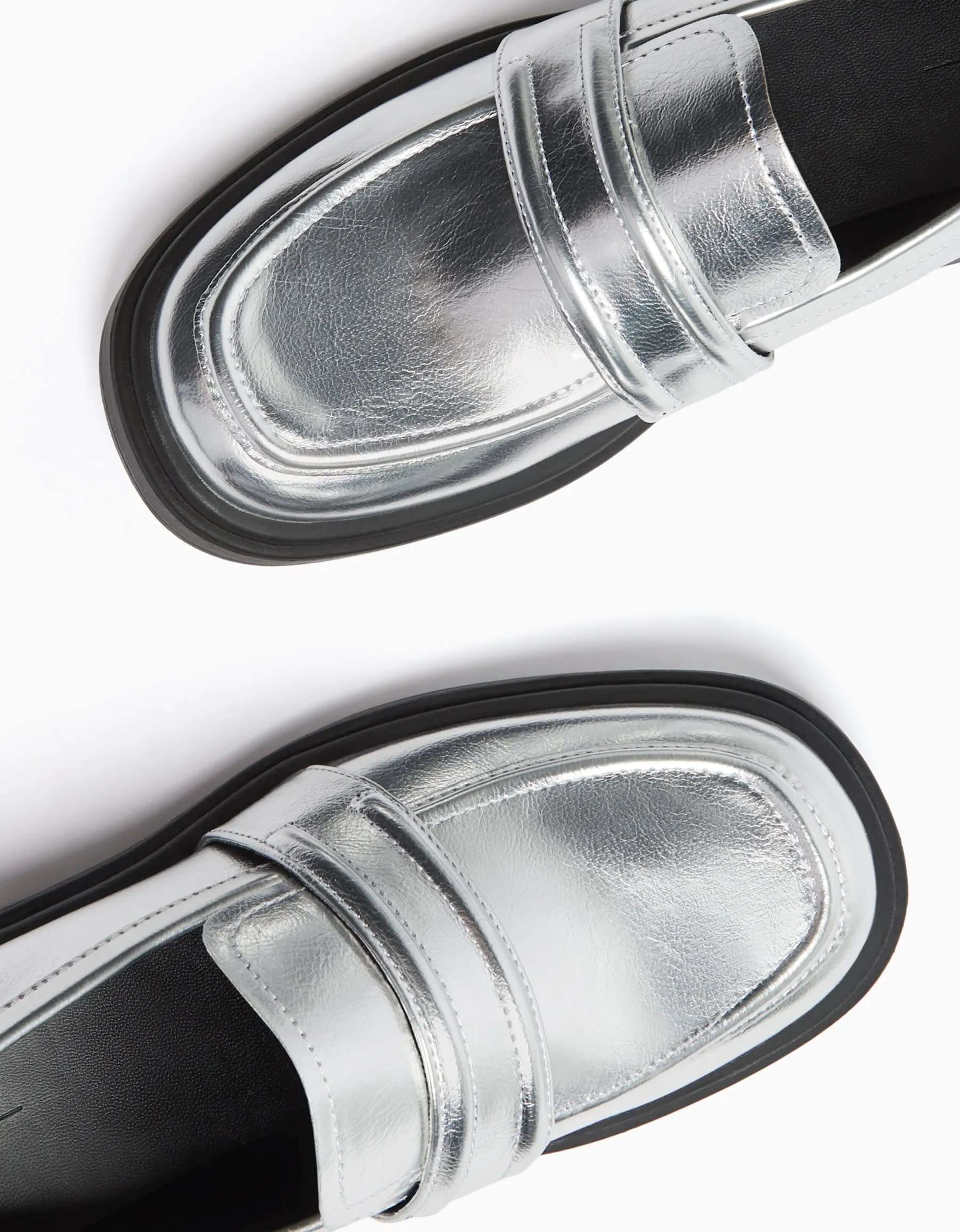 BERSHKA Mocassins métallisés Noir Cheap