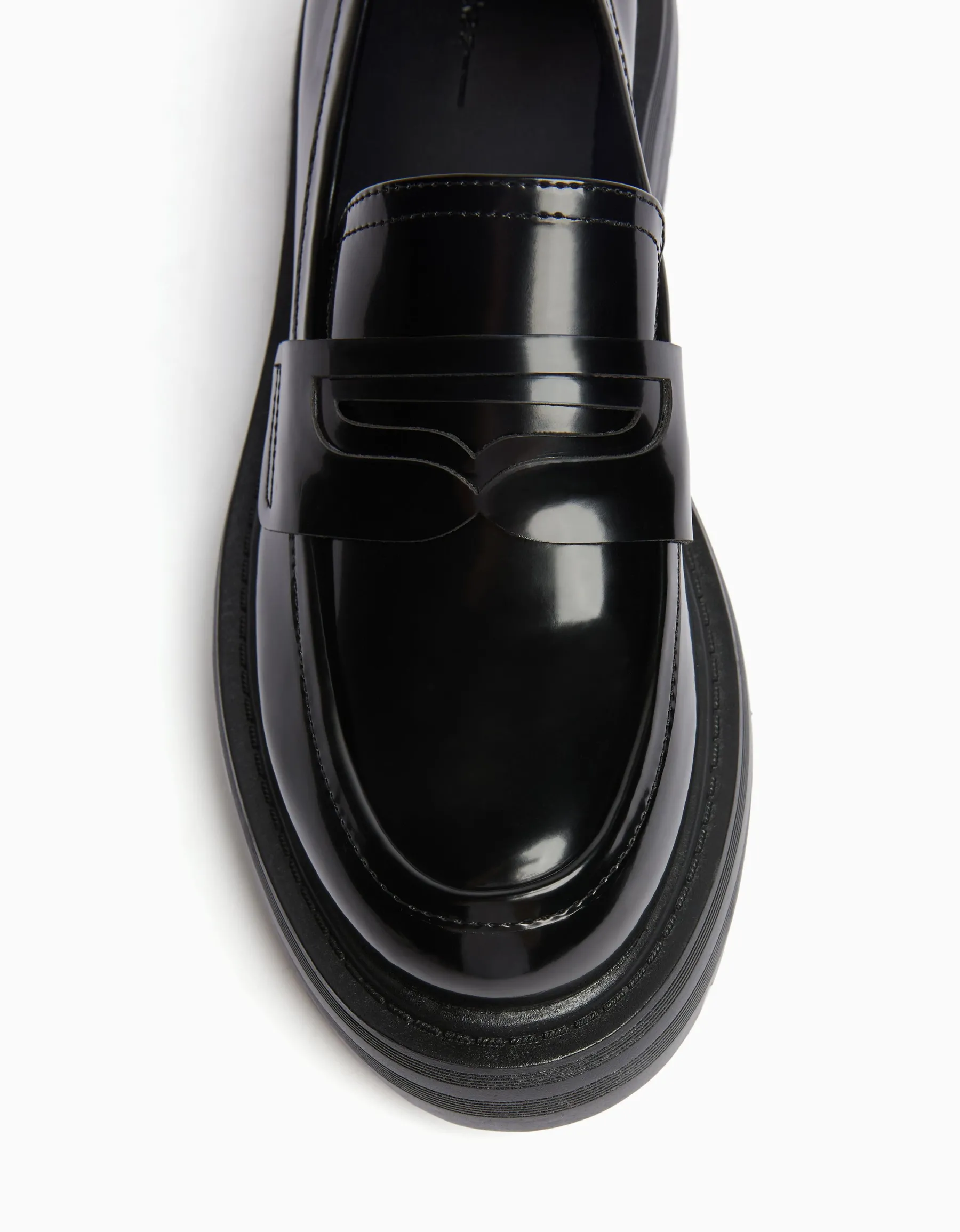 BERSHKA Mocassins patte semelle crantée Noir Discount