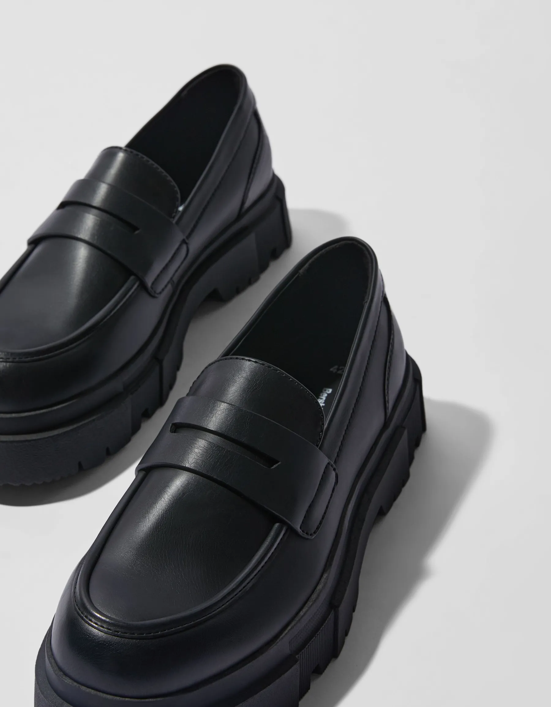 BERSHKA Mocassins semelle crantée homme Noir Store