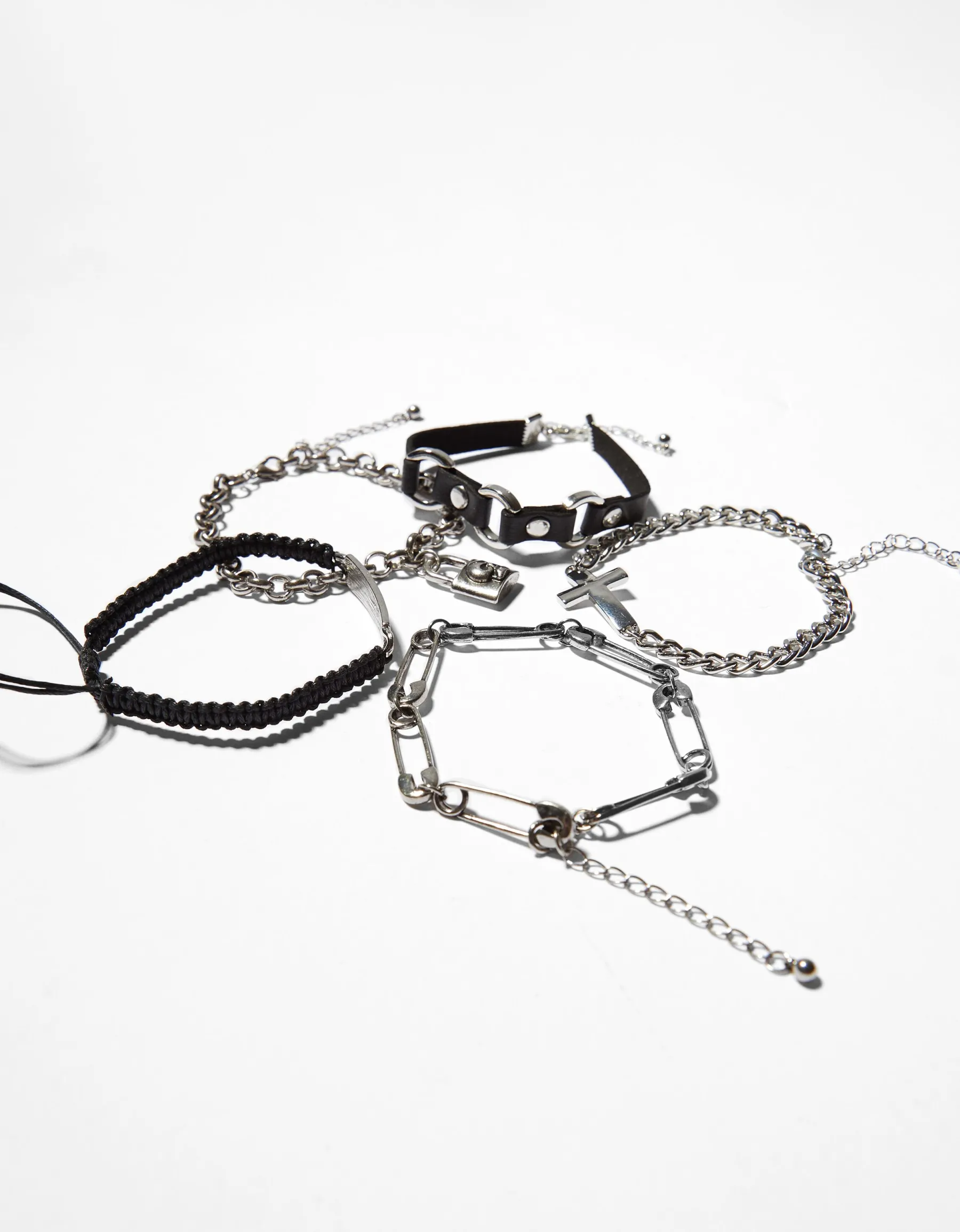 BERSHKA Pack 5 bracelets épingle à nourrice Noir Store