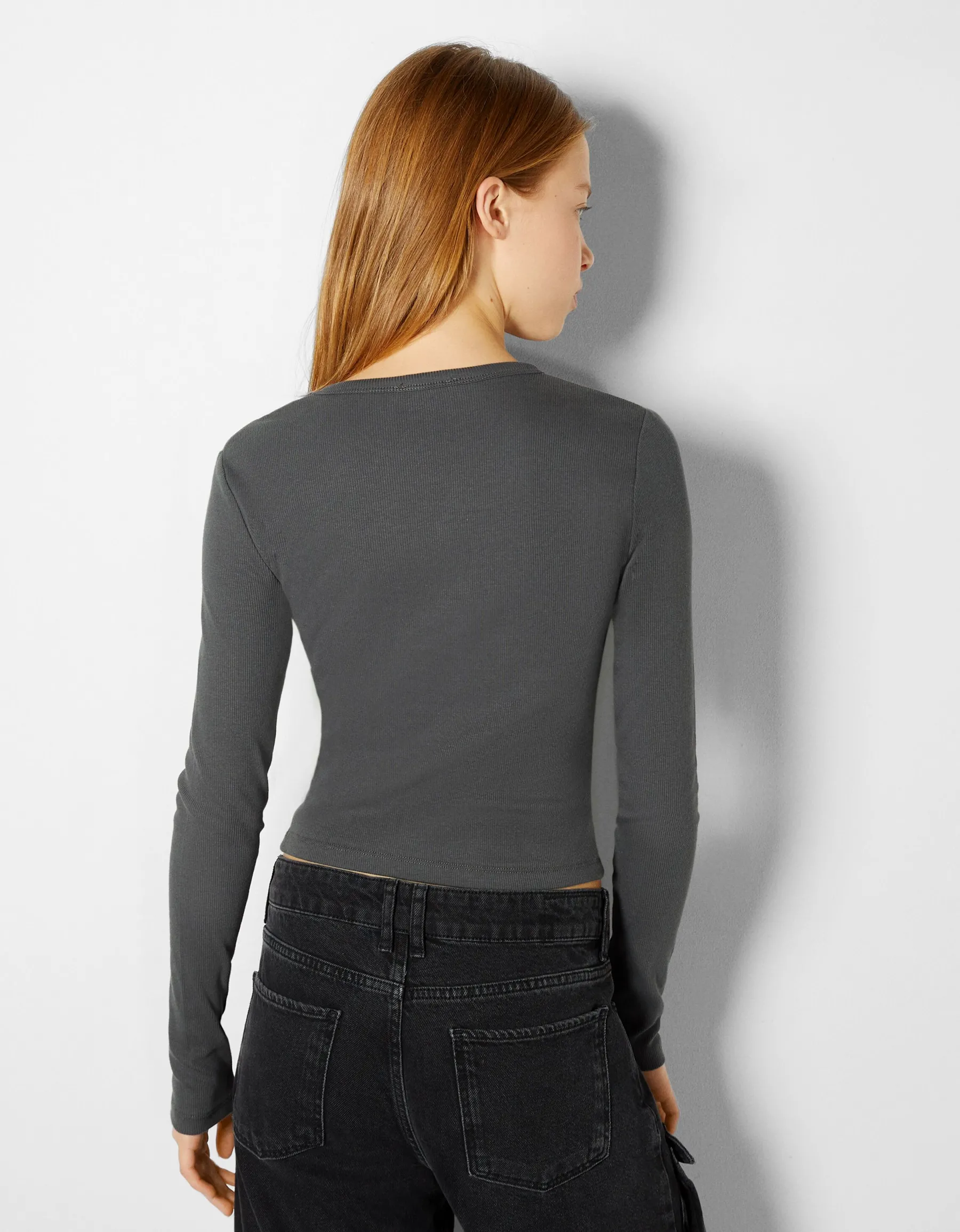 BERSHKA Pack 2 T-shirts manches longues bord-côte Multicouleur Discount