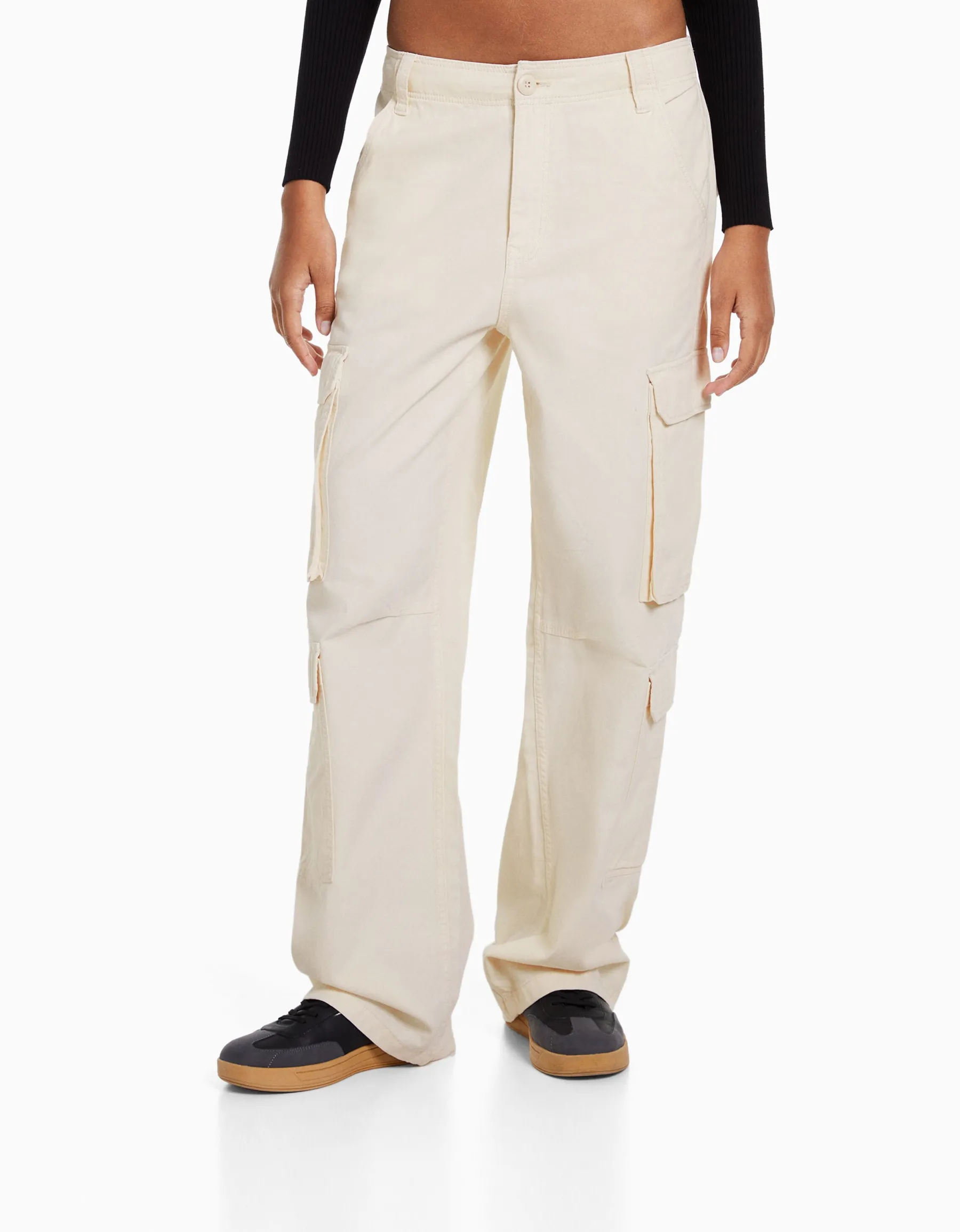 BERSHKA Pantalon cargo moulant serge multipoches Écru Flash Sale