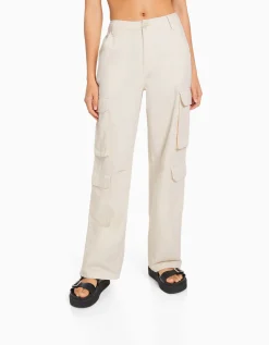 BERSHKA Pantalon cargo moulant serge multipoches Kaki Store