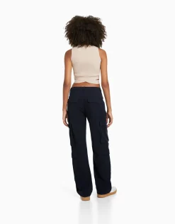 BERSHKA Pantalon cargo moulant serge multipoches Kaki Hot