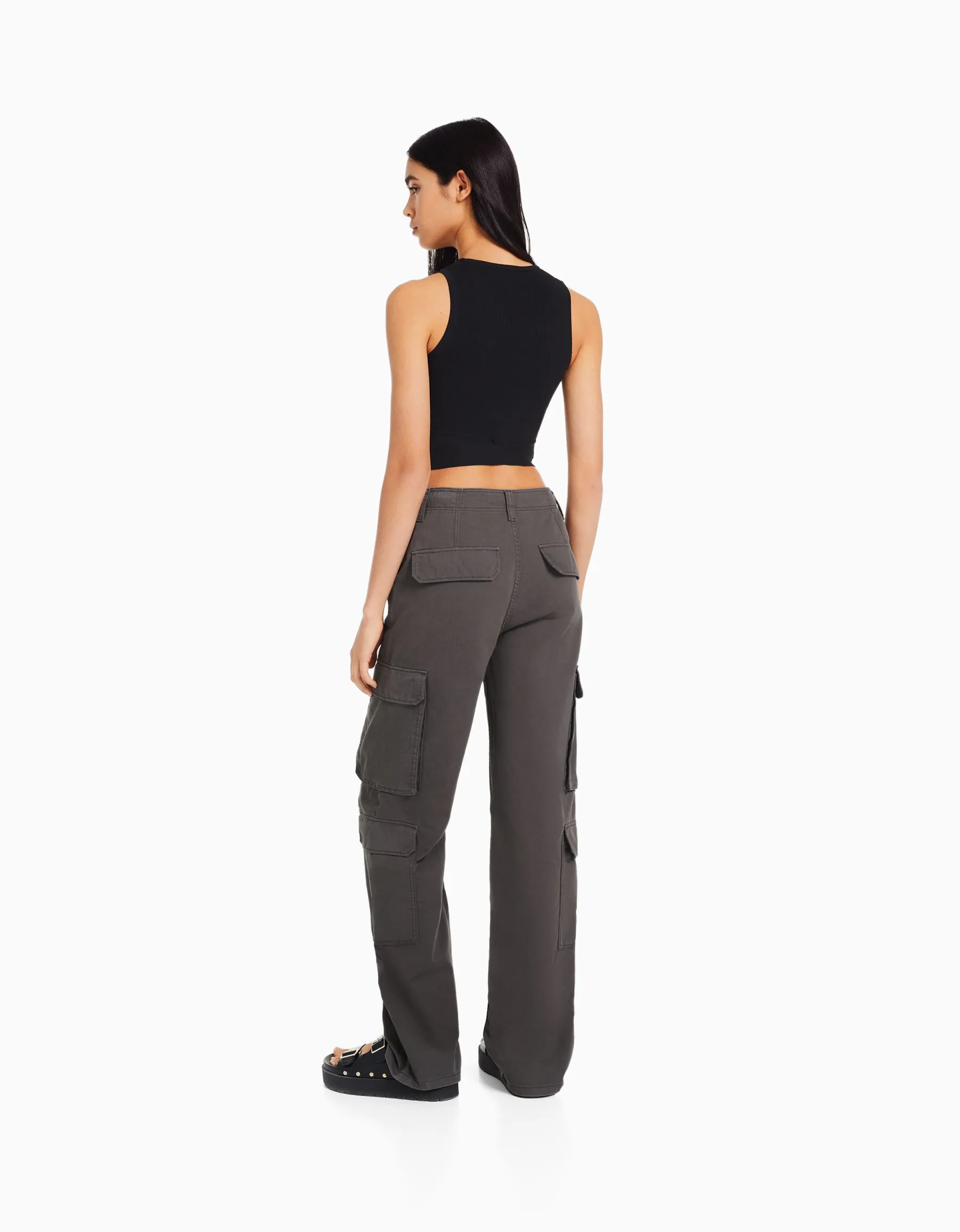 BERSHKA Pantalon cargo moulant serge multipoches Kaki Store