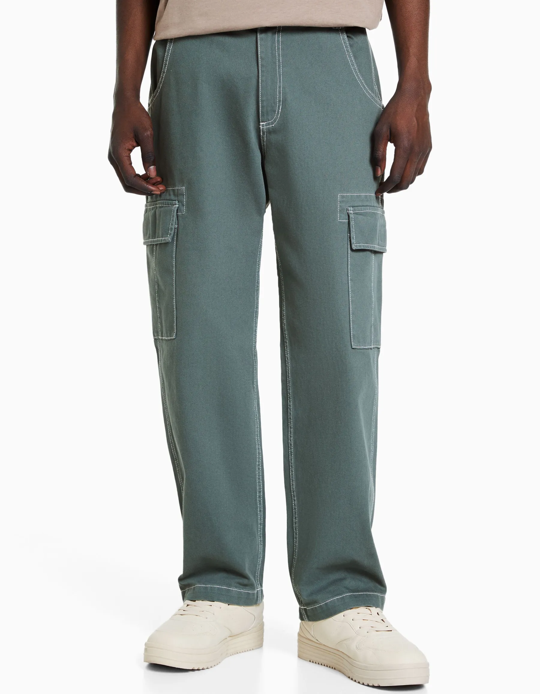 BERSHKA Pantalon cargo wide fil contraste Noir Clearance