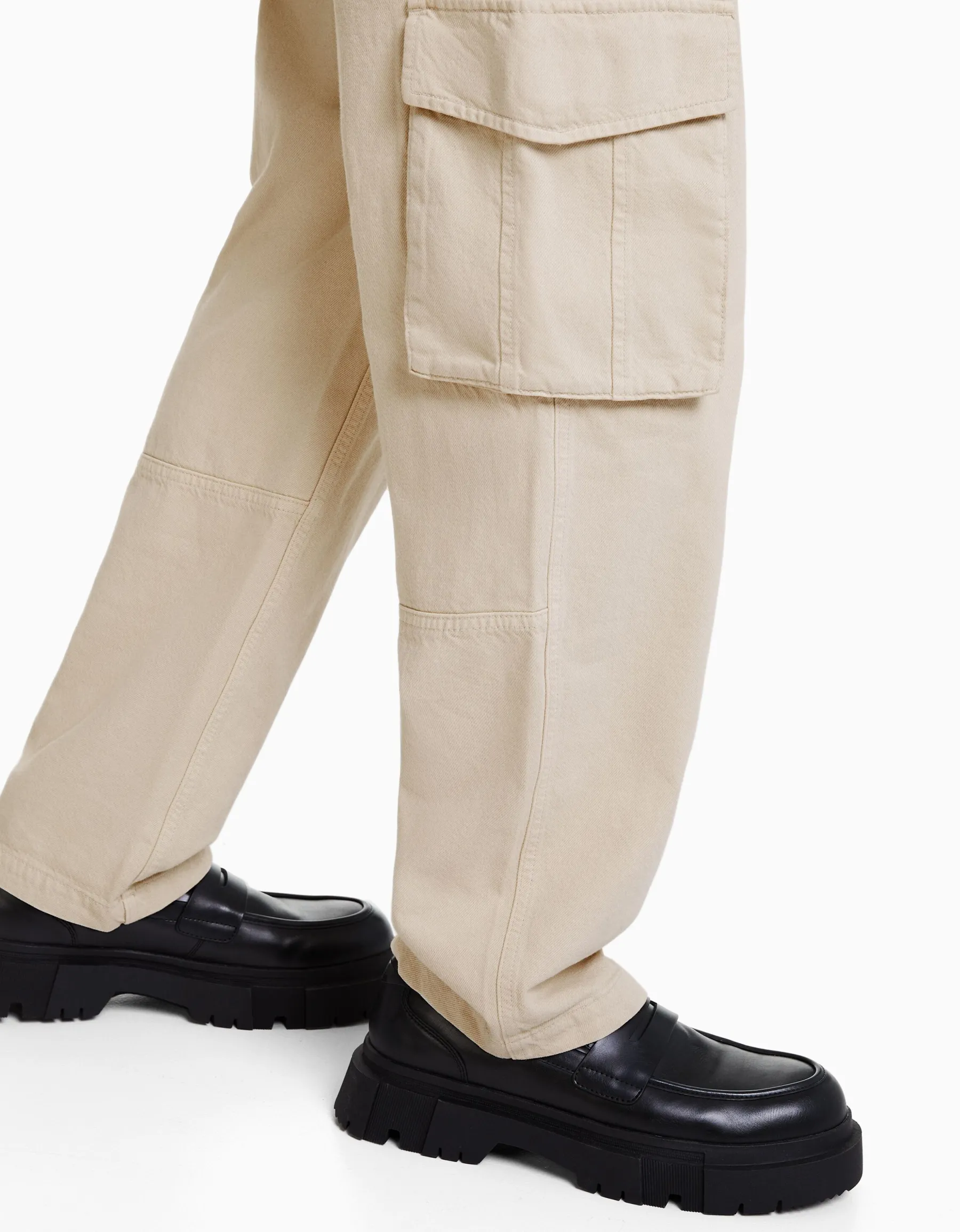BERSHKA Pantalon cargo wide leg coton Écru Cheap