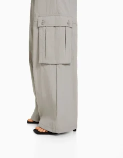 BERSHKA Pantalon cargo wide leg multipoches Gris New