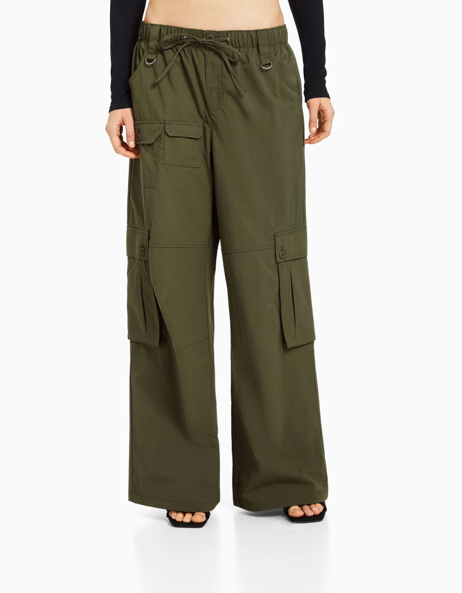 BERSHKA Pantalon cargo wide leg multipoches Kaki Sale