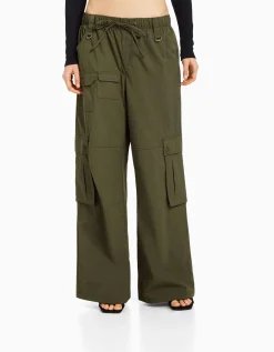BERSHKA Pantalon cargo wide leg multipoches Kaki Store