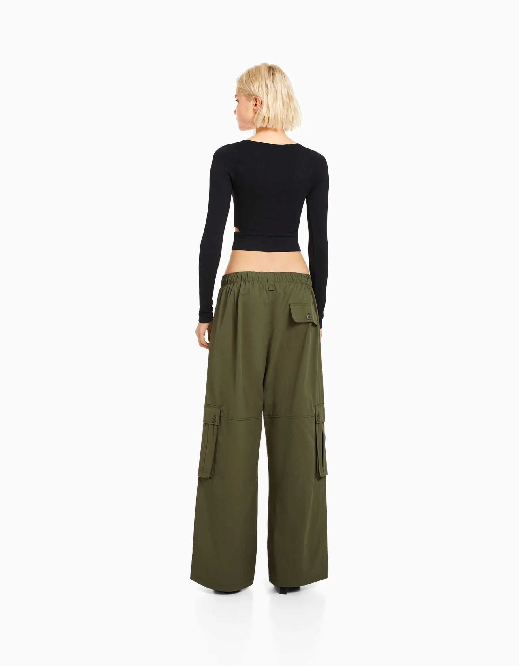 BERSHKA Pantalon cargo wide leg multipoches Kaki Store