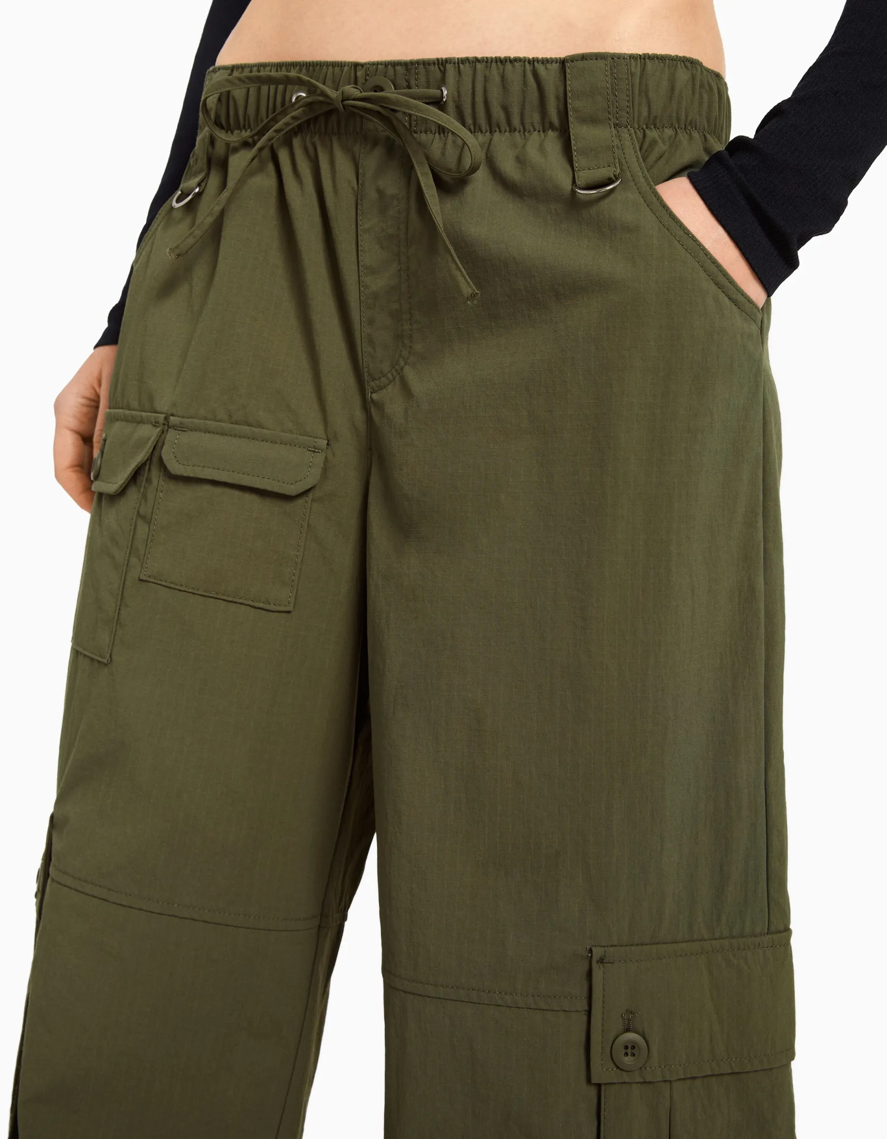 BERSHKA Pantalon cargo wide leg multipoches Kaki Store