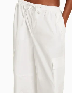 BERSHKA Pantalon jogger cargo parachute Bleu lavé Best