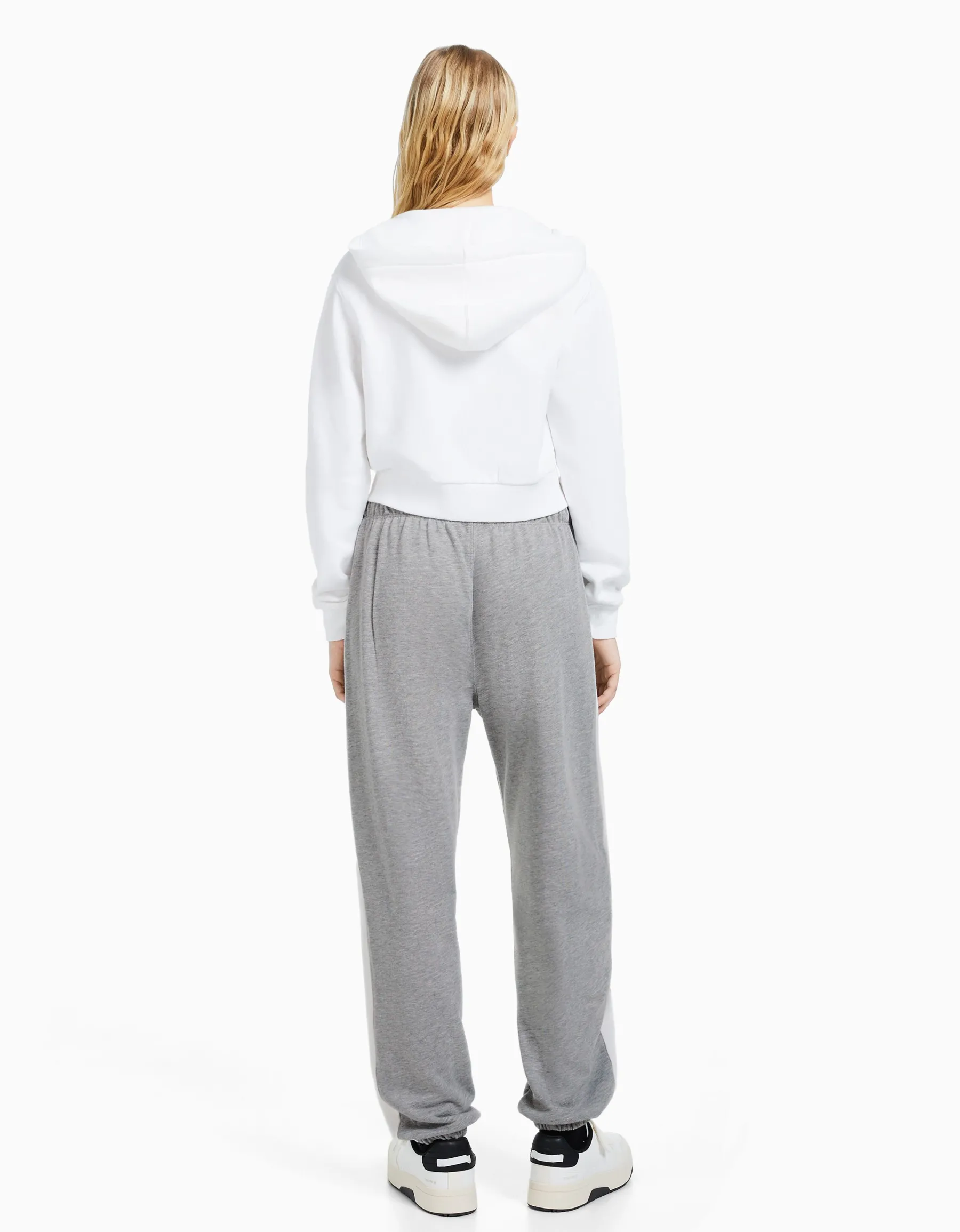 BERSHKA Pantalon jogger molleton avec bandes et inscription brodée Gris Cheap