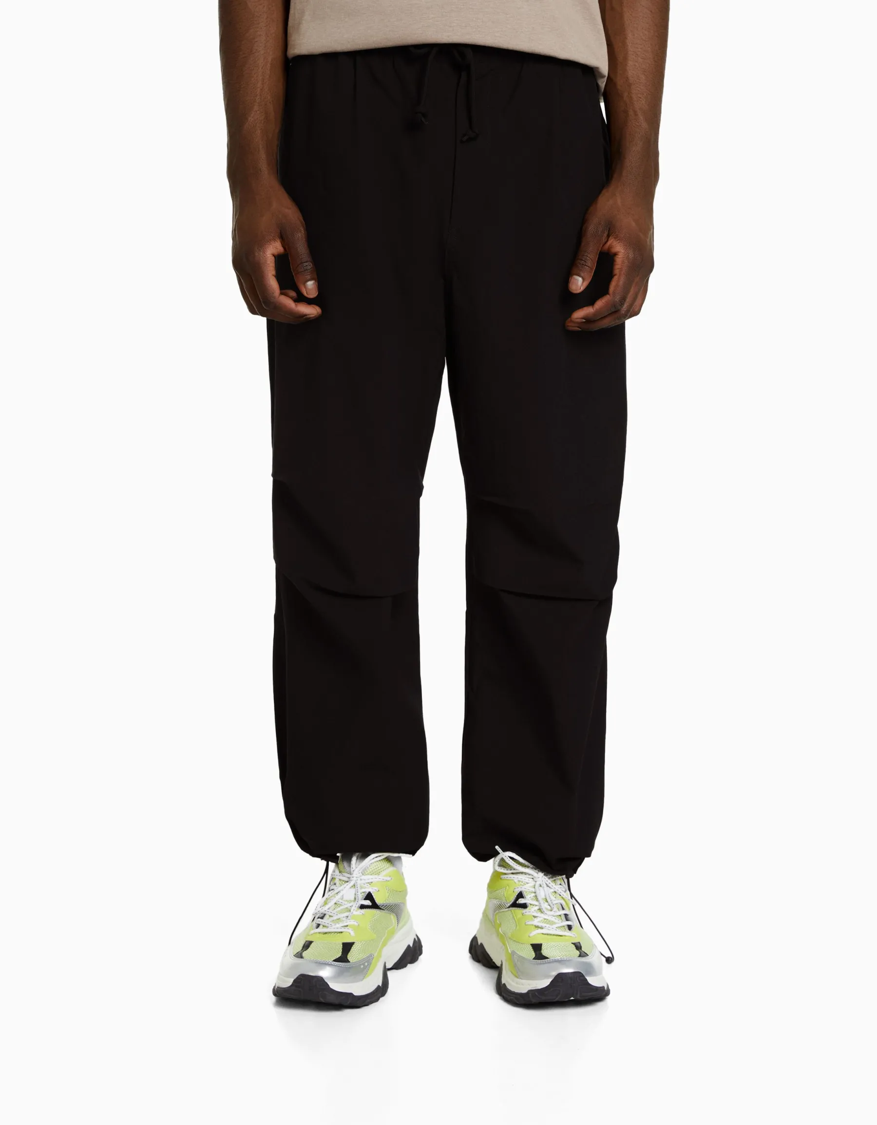 BERSHKA Pantalon jogger parachute technique Noir Shop