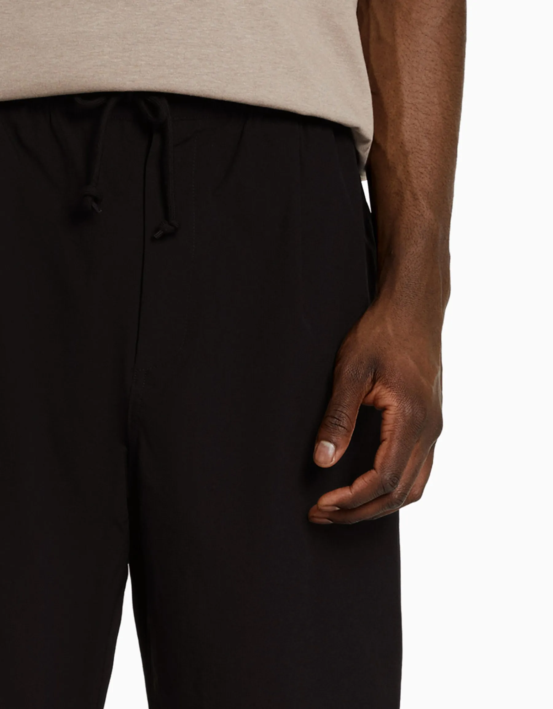 BERSHKA Pantalon jogger parachute technique Noir Shop