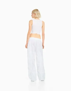 BERSHKA Pantalon parachute nylon Kaki Cheap