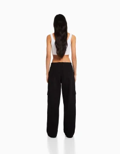 BERSHKA Pantalon straight cargo sergé taille élastique Noir Shop