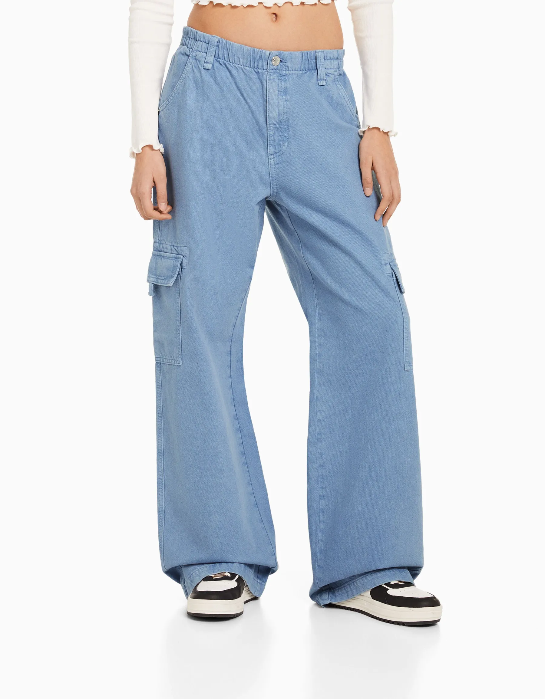 BERSHKA Pantalon straight cargo sergé taille élastique Bleu clair New