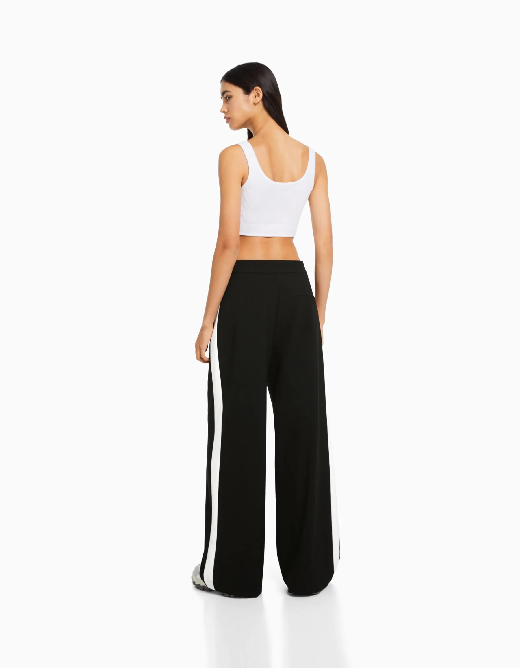 BERSHKA Pantalon tailoring wide leg bande latérale Noir Shop