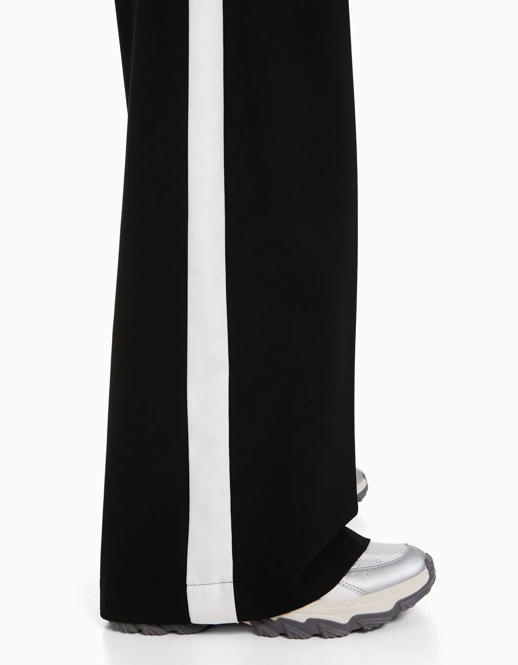 BERSHKA Pantalon tailoring wide leg bande latérale Noir Shop