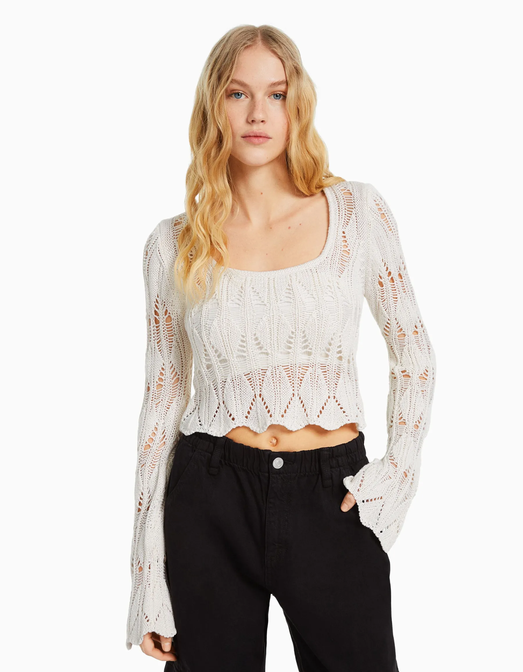 BERSHKA Pull col carré ajouré Écru New