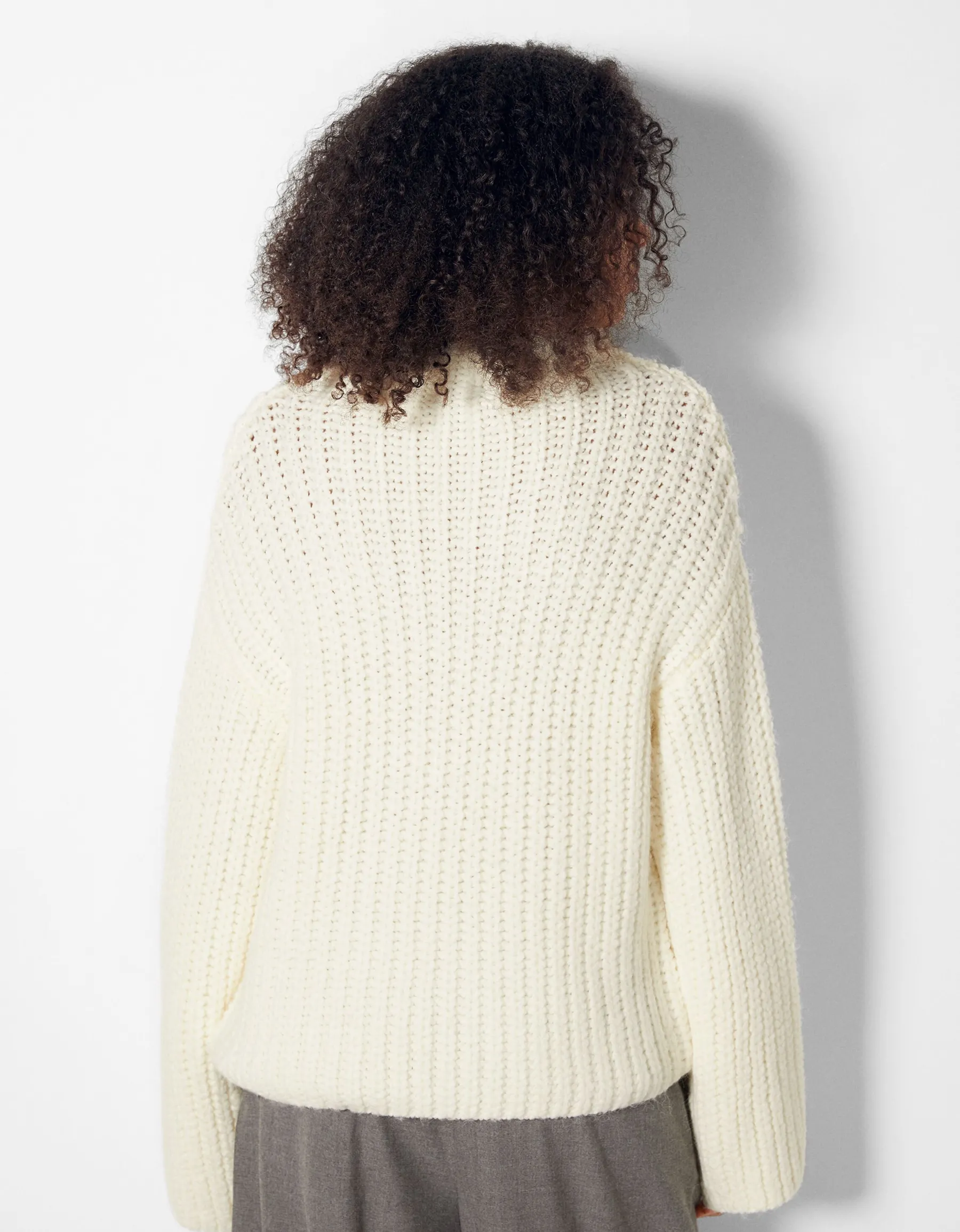 BERSHKA Pull col montant Blanc Best