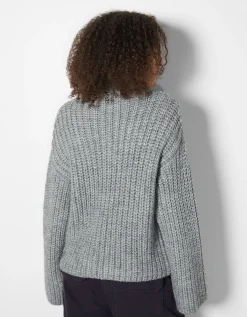 BERSHKA Pull col montant Blanc Fashion