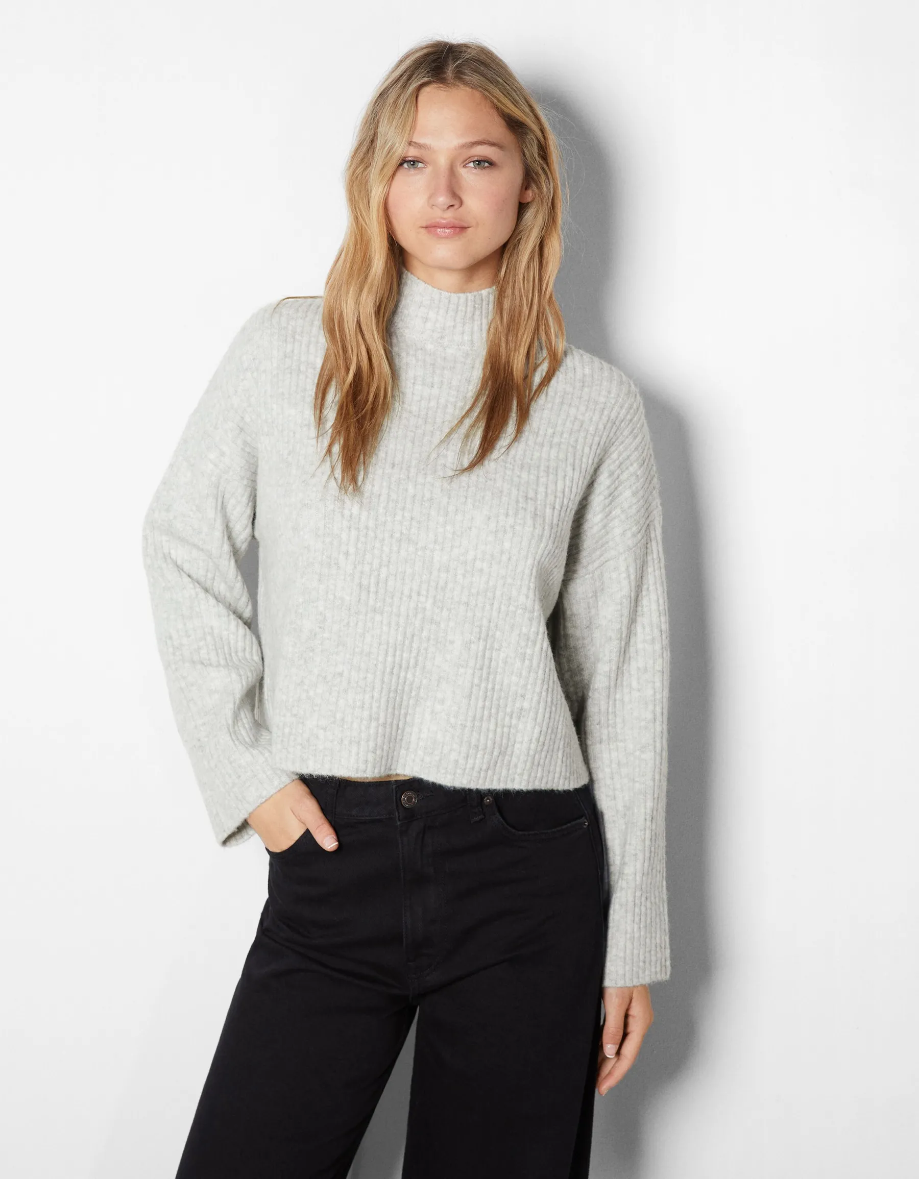 BERSHKA Pull col montant bord-côte Sable Cheap