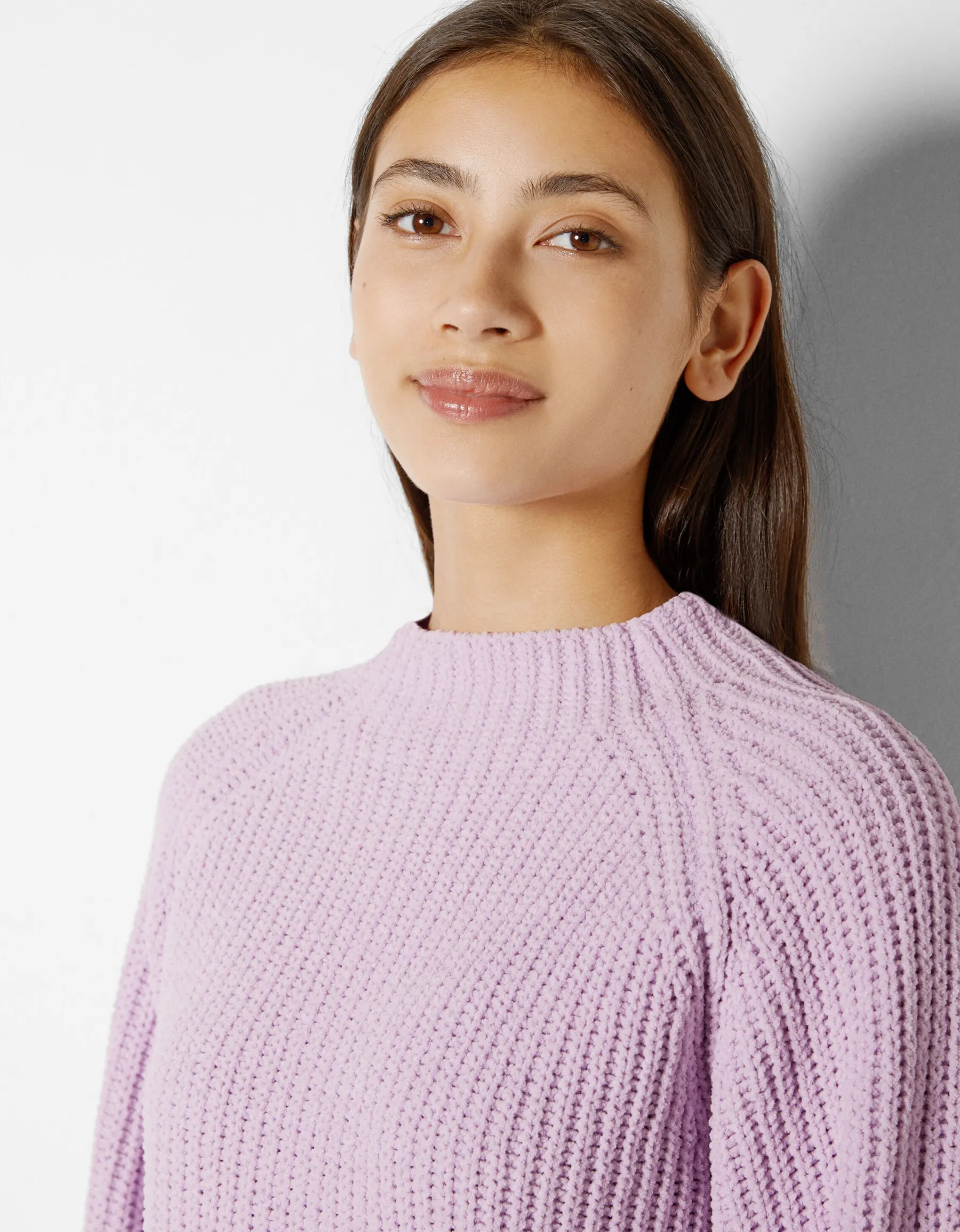 BERSHKA Pull col montant chenille Violet Best