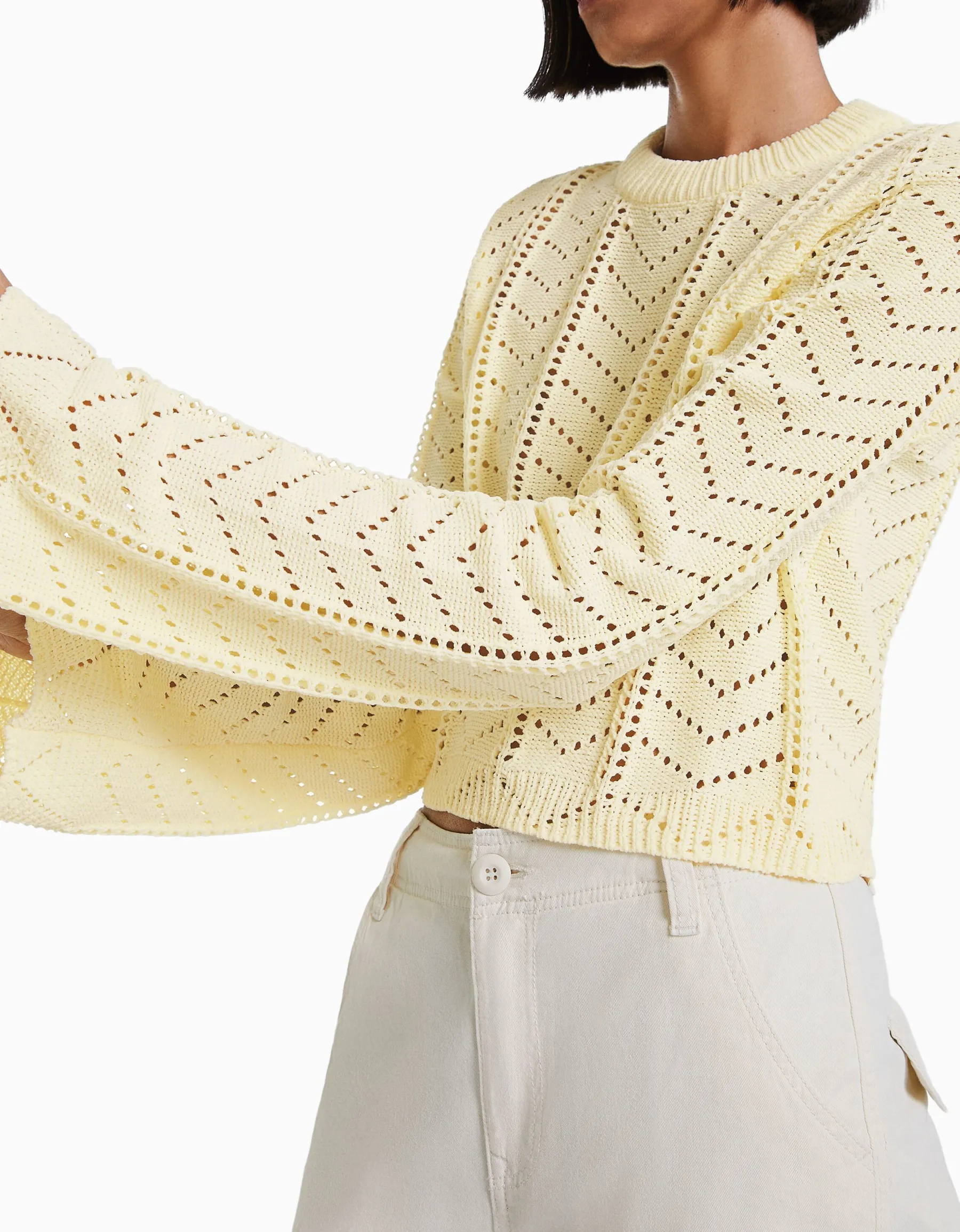 BERSHKA Pull col rond ajouré Jaune Fashion