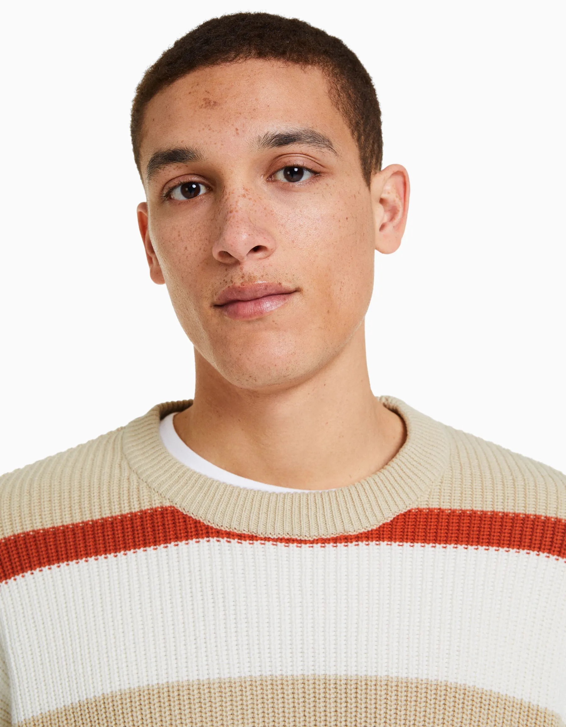 BERSHKA Pull rayures horizontales Écru Flash Sale