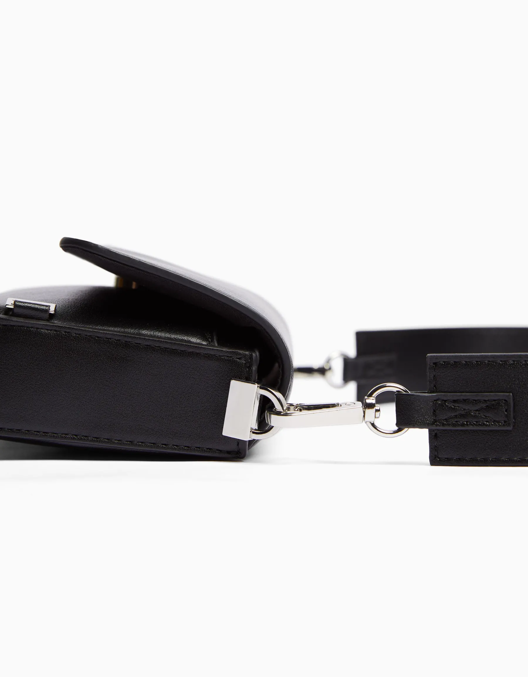 BERSHKA Sac bandoulière rigide Noir Discount