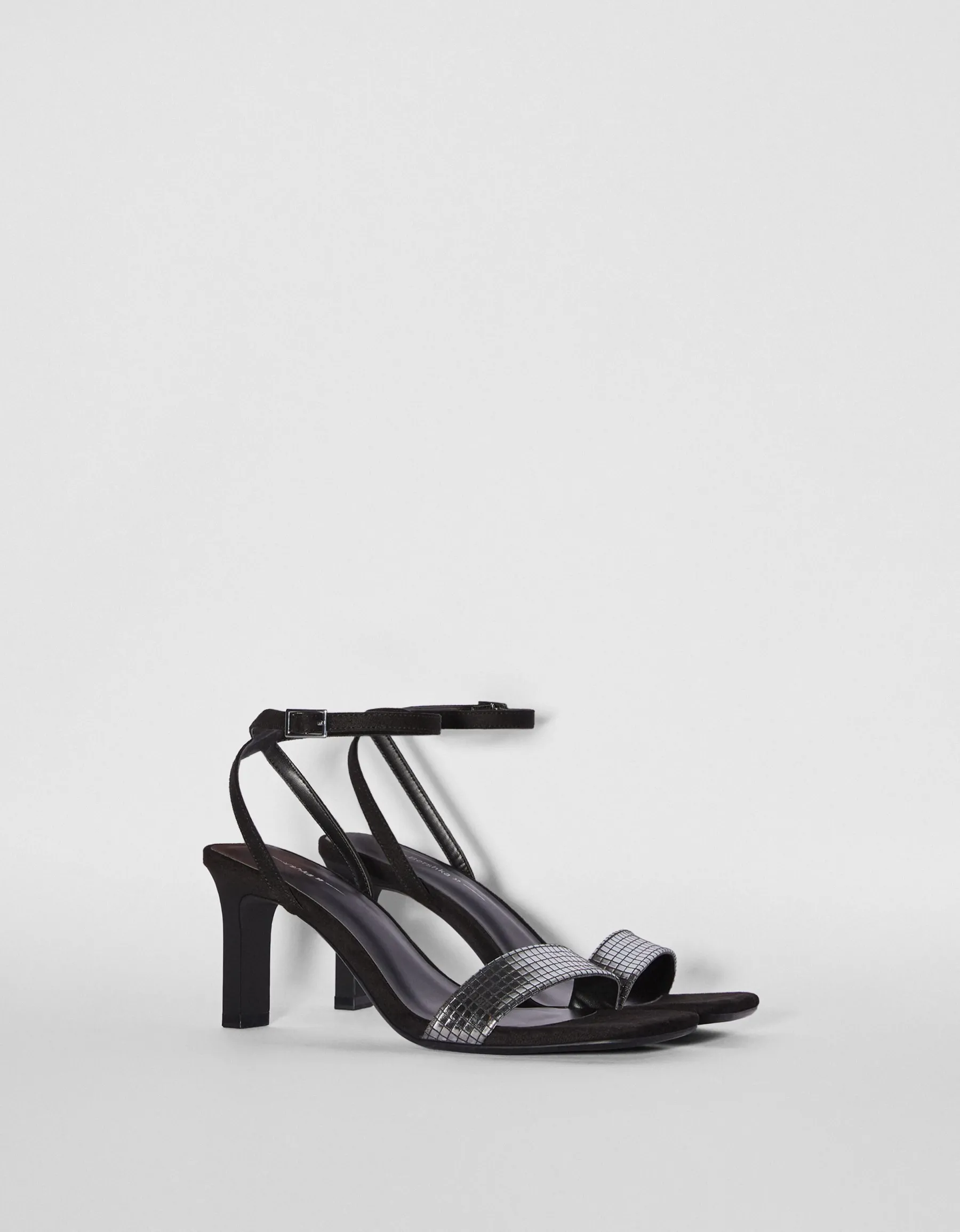 BERSHKA Sandales talon métallisées boucle de cheville Noir Best Sale