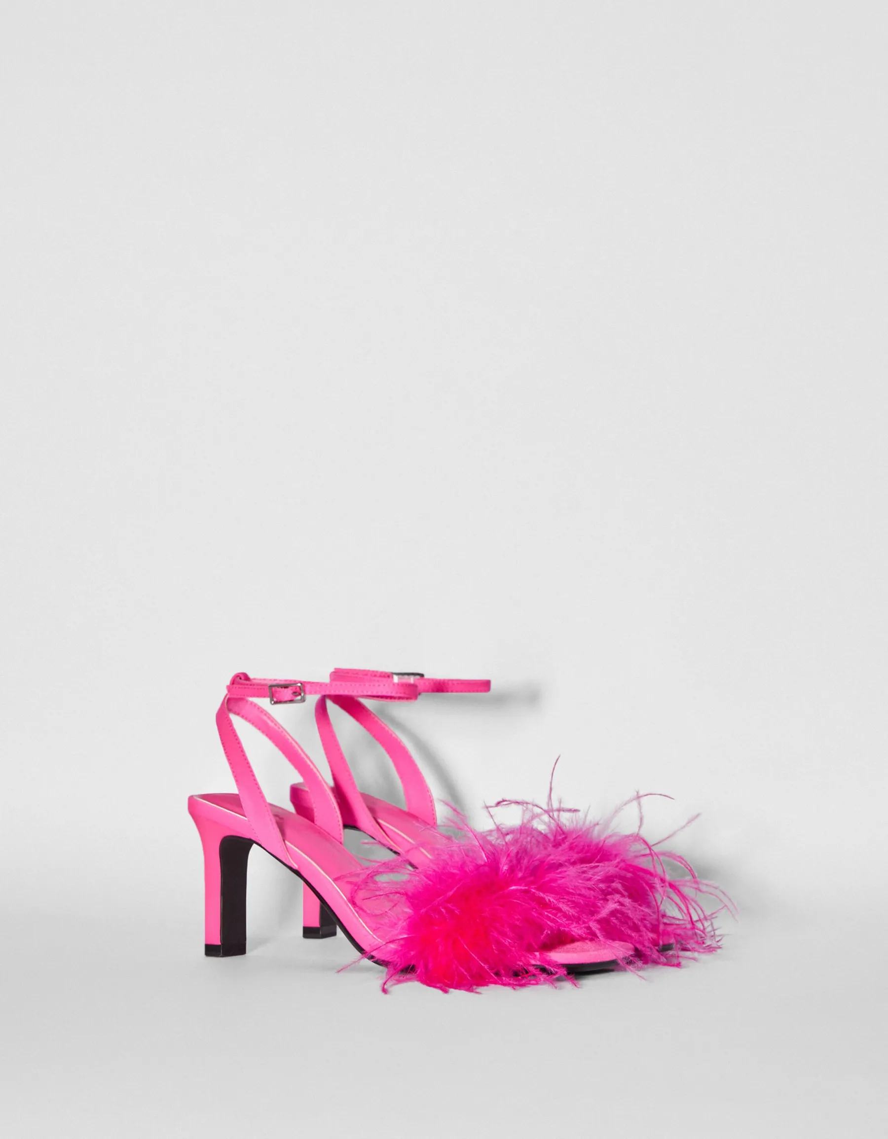 BERSHKA Sandales talon plumes Fuchsia Outlet
