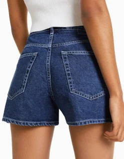 BERSHKA Short denim mom Bleu Cheap