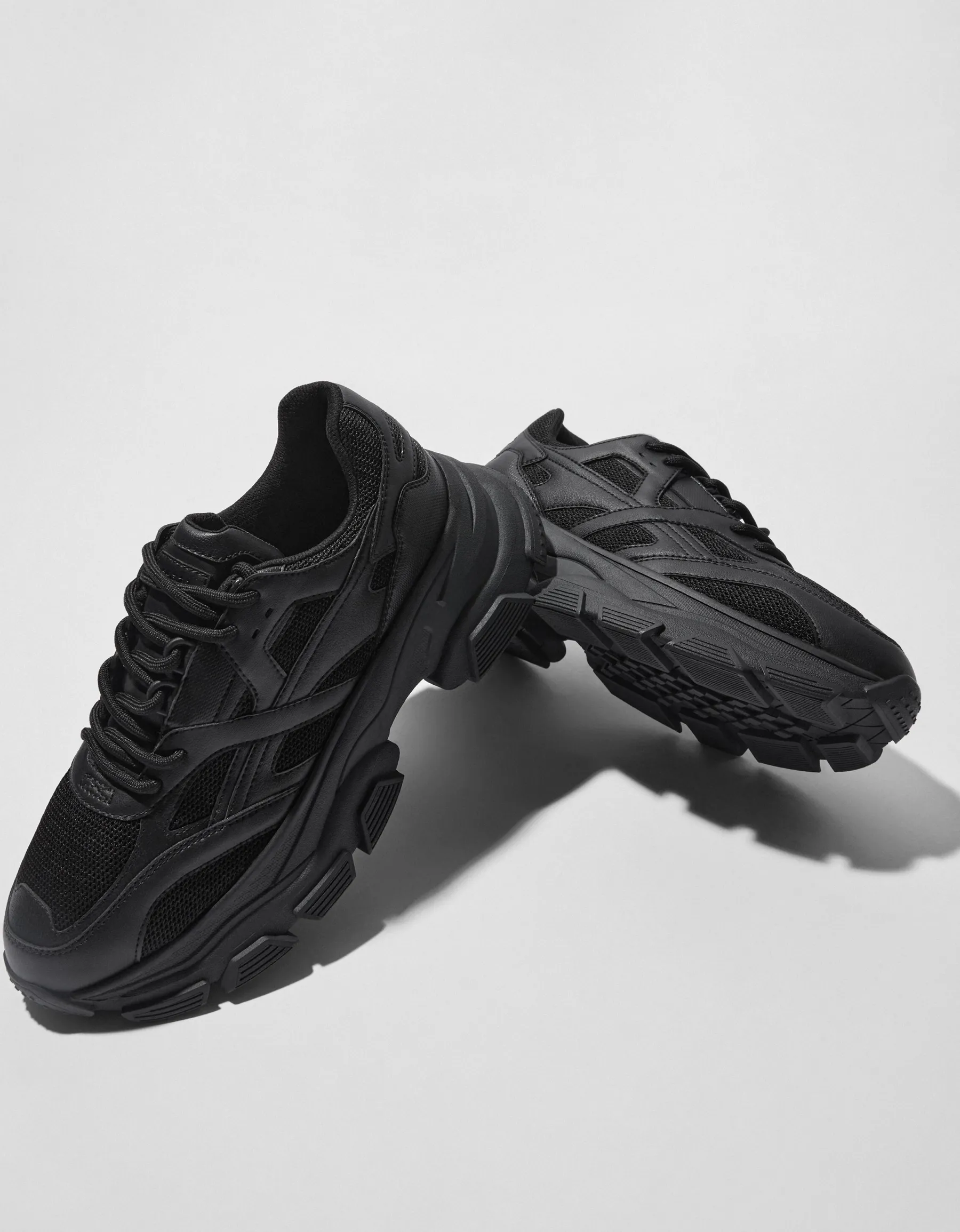 BERSHKA Sneakers mesh homme Noir Cheap