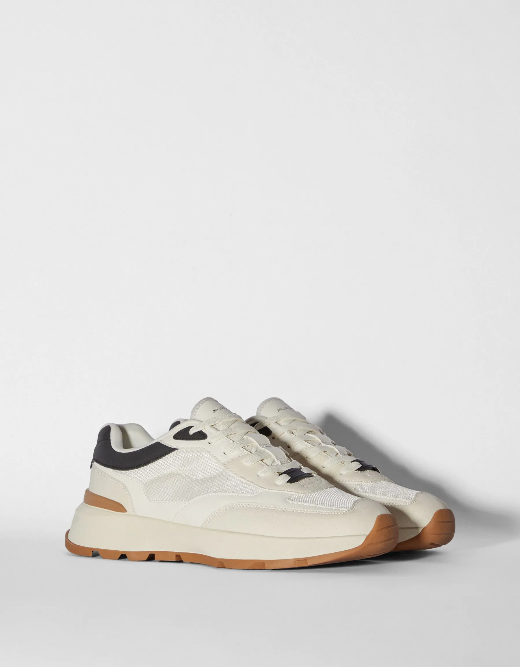 BERSHKA Sneakers mesh homme Blanc Discount