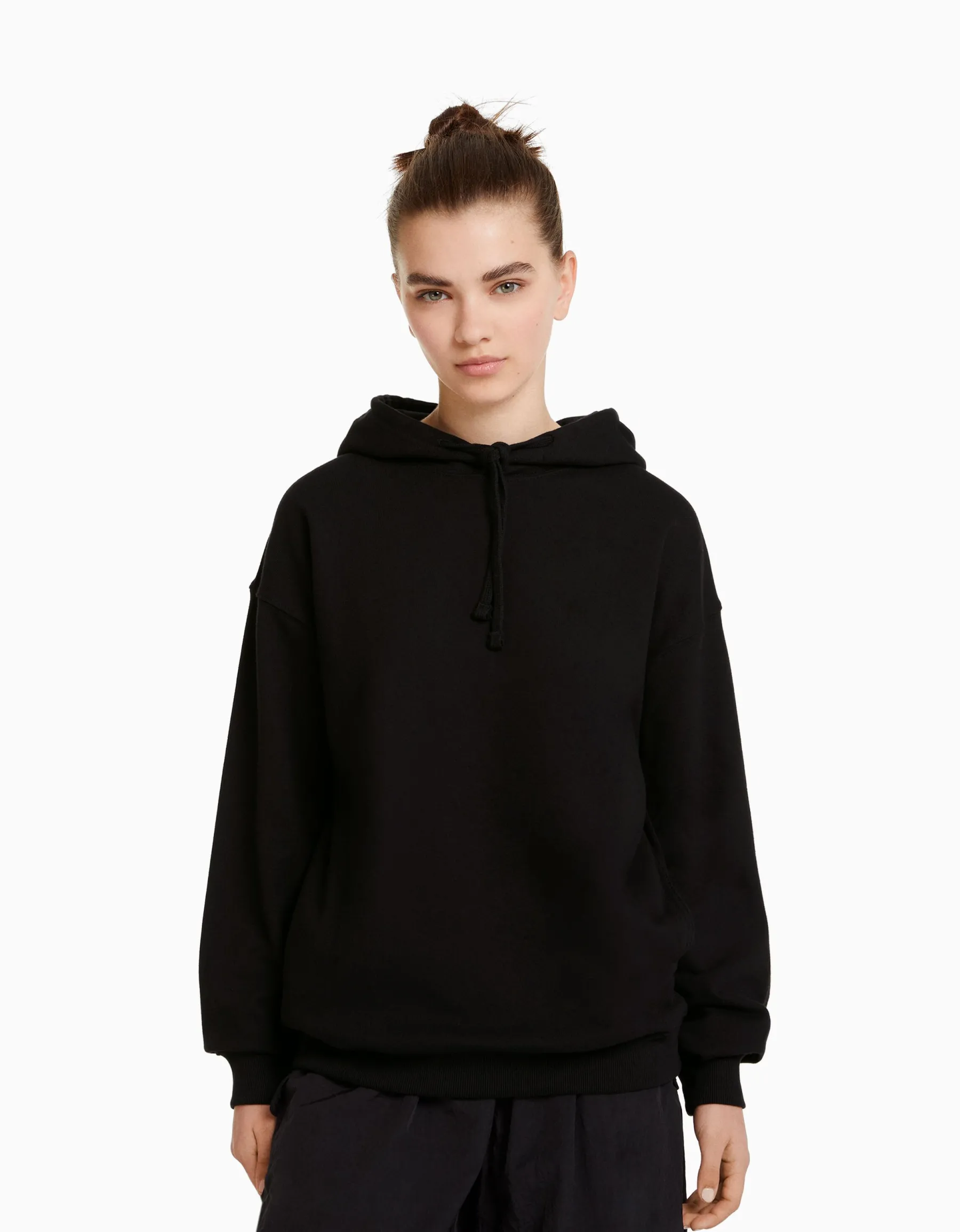 BERSHKA Sweat capuche Noir Cheap