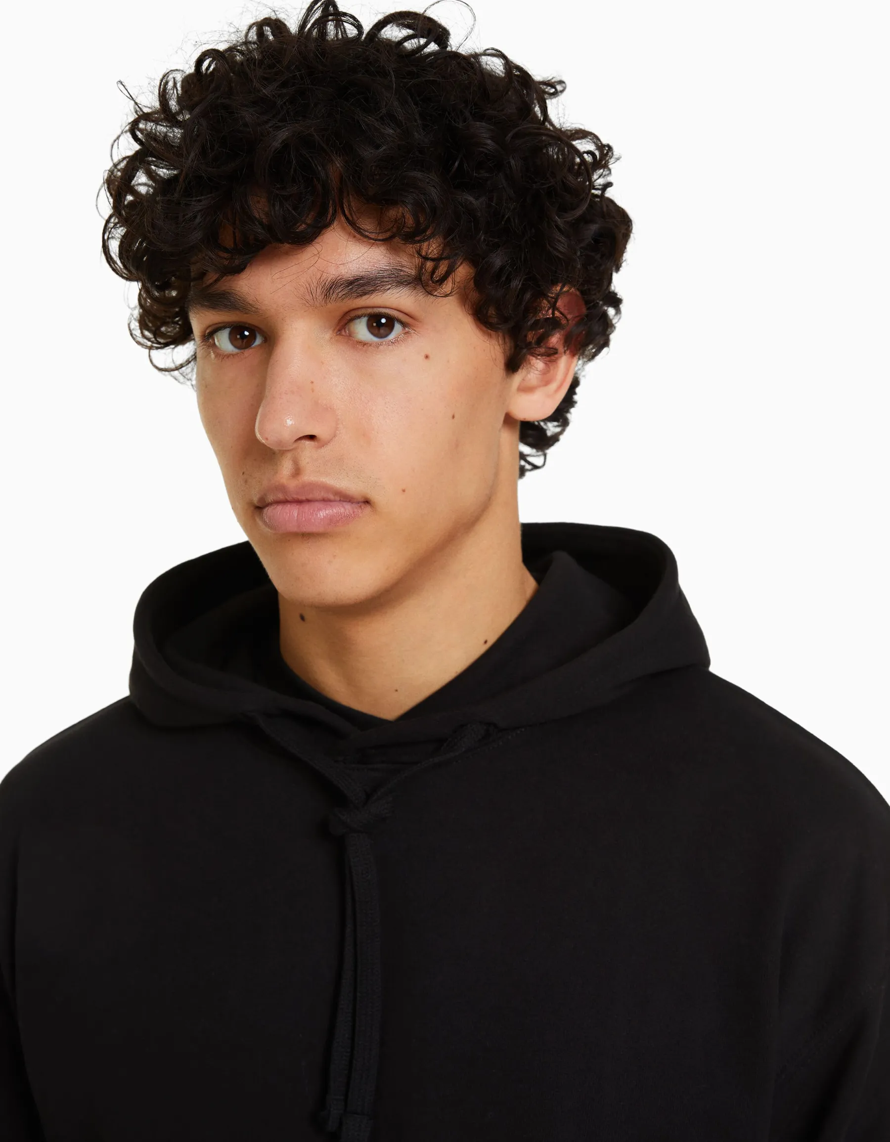 BERSHKA Sweat capuche Noir Cheap