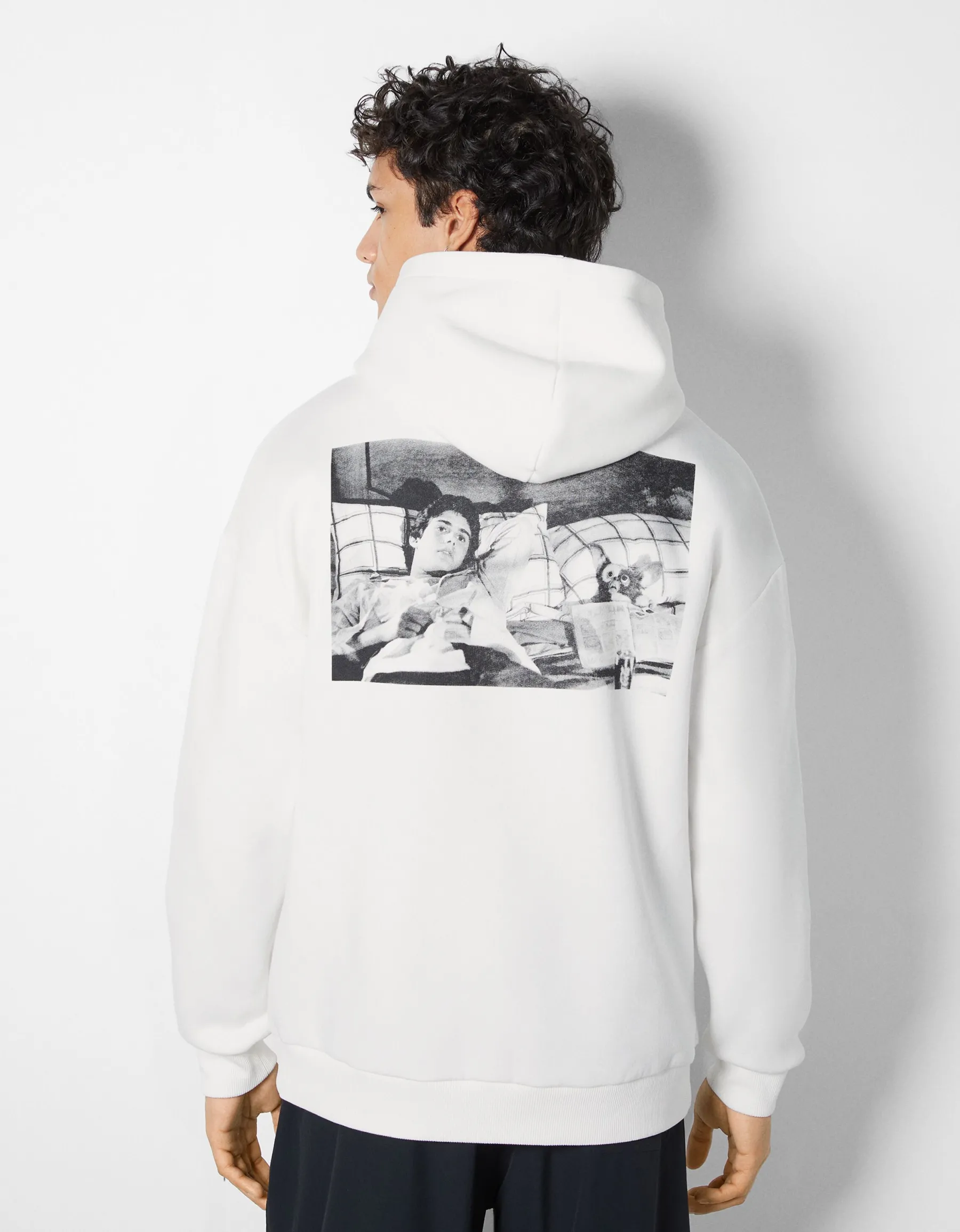 BERSHKA Sweat capuche Gremlins Blanc Sale