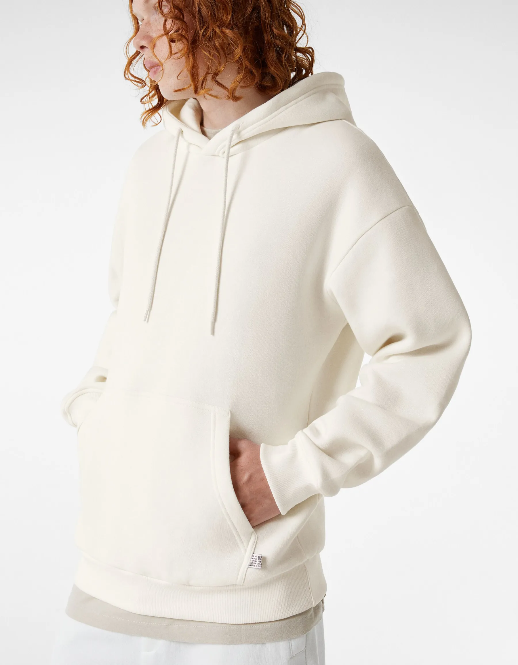 BERSHKA Sweat capuche oversize Blanc cassé Best Sale