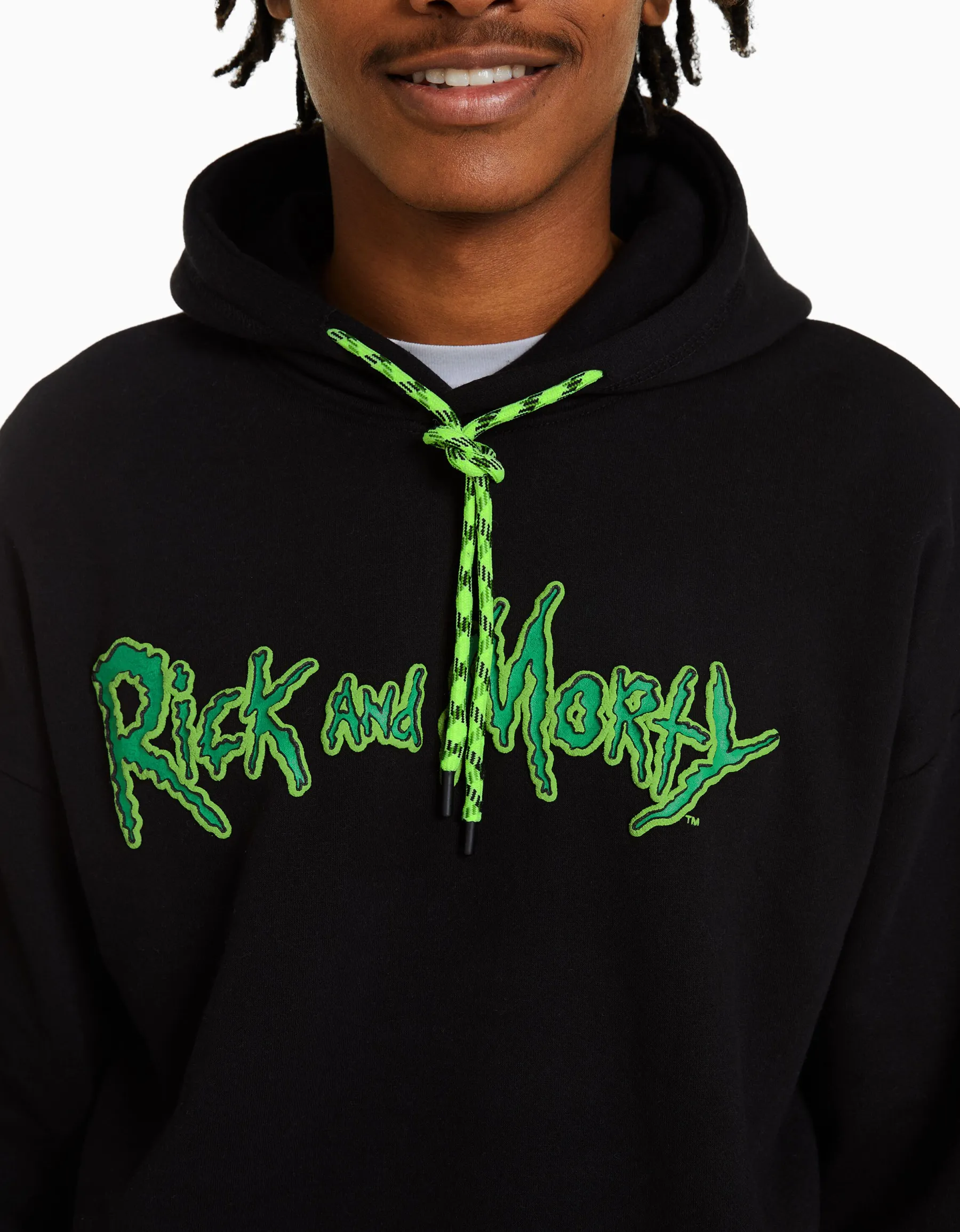 BERSHKA Sweat imprimé Rick et Morty Écru Outlet