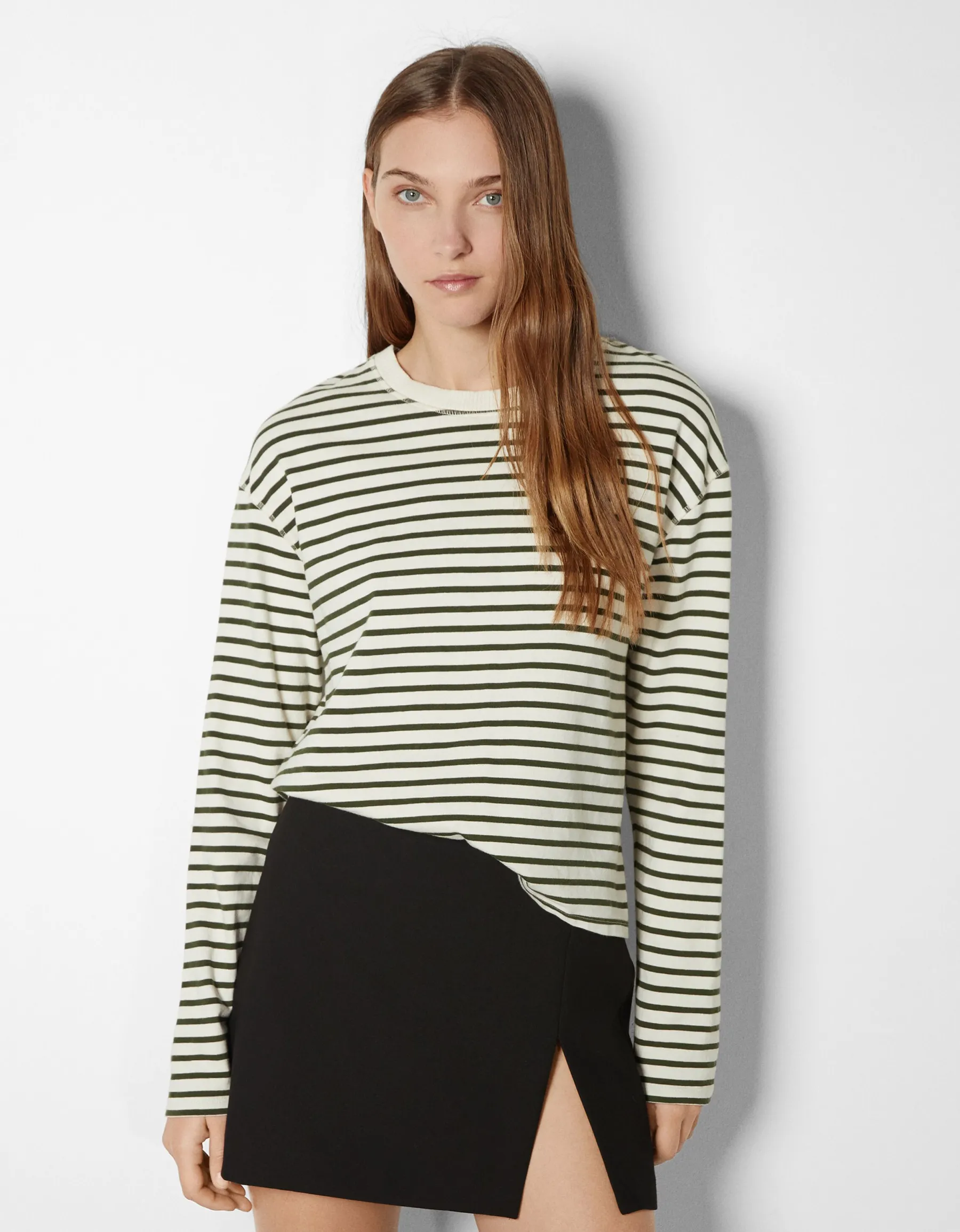BERSHKA Top manches longues boxy fit rayures Vert Online